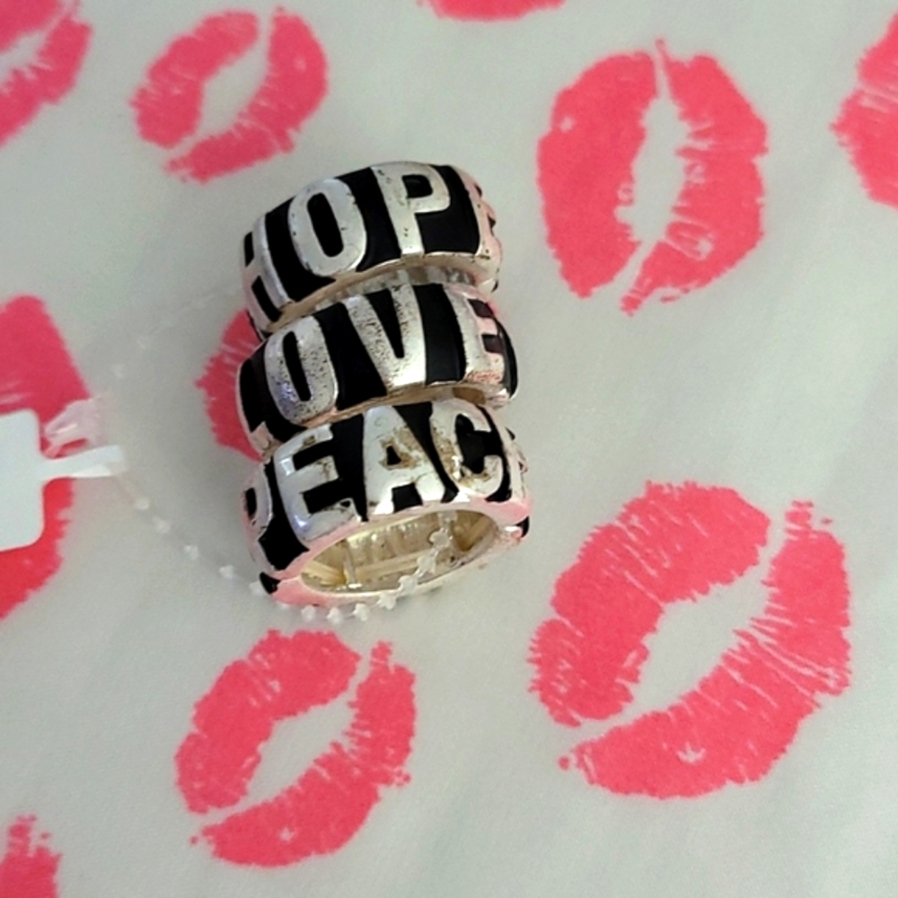 Kollection Peace Love Hope Trio Ring Set NWT